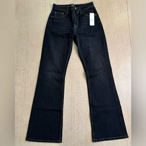 💕 NWT Women’s BDG boot cut black jeans in size 26